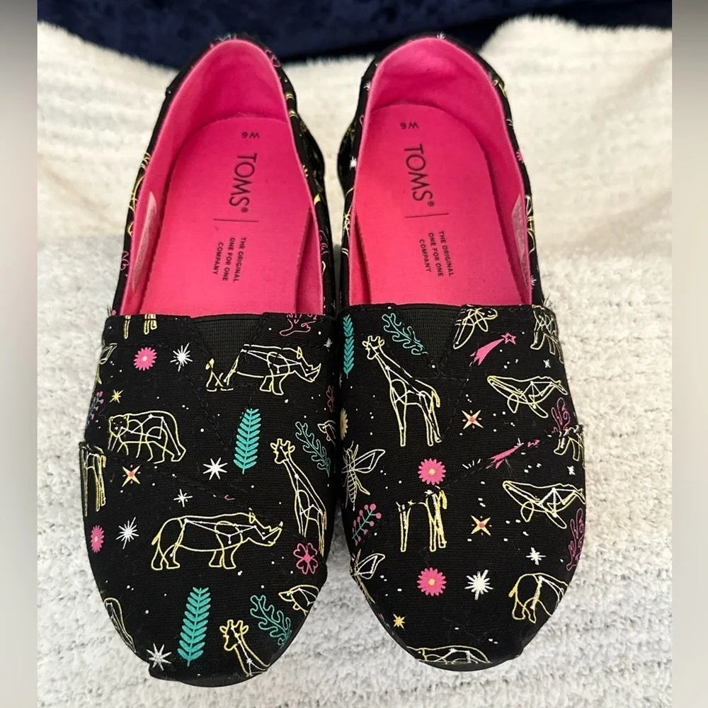 NWOT Toms Alpargata Black  Animal Constellations Glow in The Dark Print